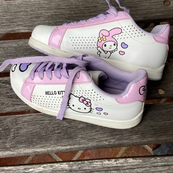 Hello Kitty sneakers - Picture 1 of 9